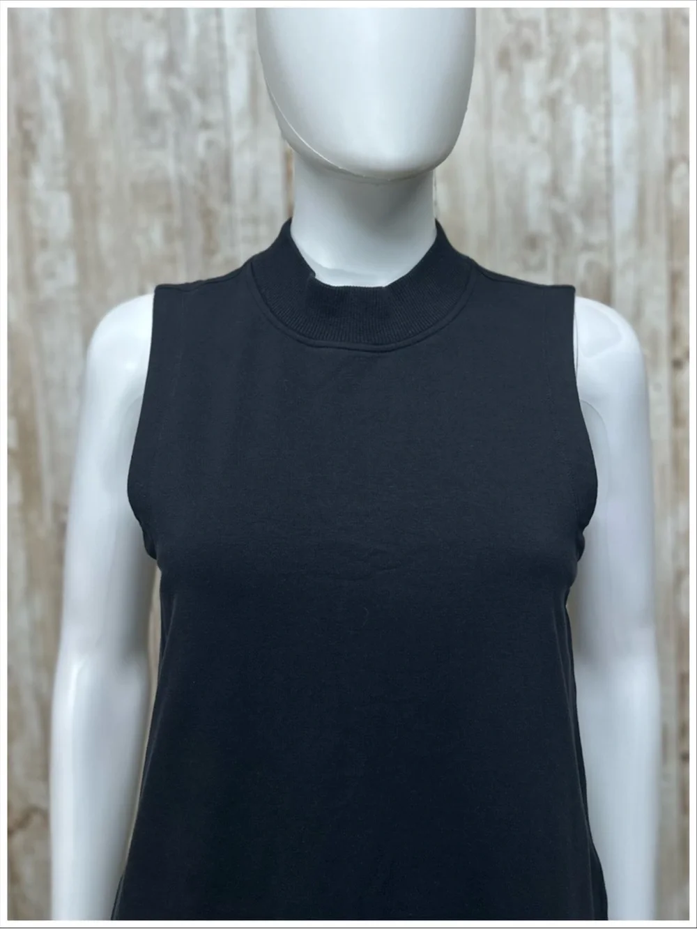 Lululemon Sleeveless French Terry Dress in Black ~ Size 4 ~ Item #X7